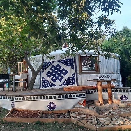 Hotel Jurta Az Erdo Mellett Dezsaval-Keresz-Tanya Pilisszentkereszt Exterior foto